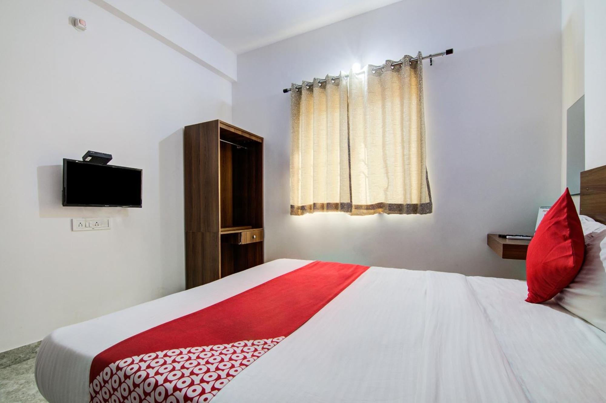 Hotel O Varcity Comforts Near Ragigudda Sri Prasanna Anjaneyaswamy Temple Bangalore Eksteriør billede